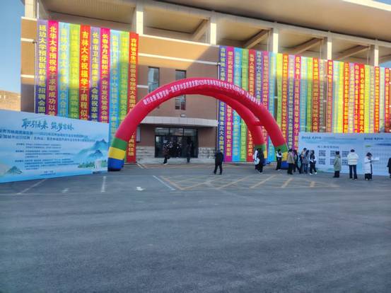 f83a11f47be9049185b4dba41618e3d1